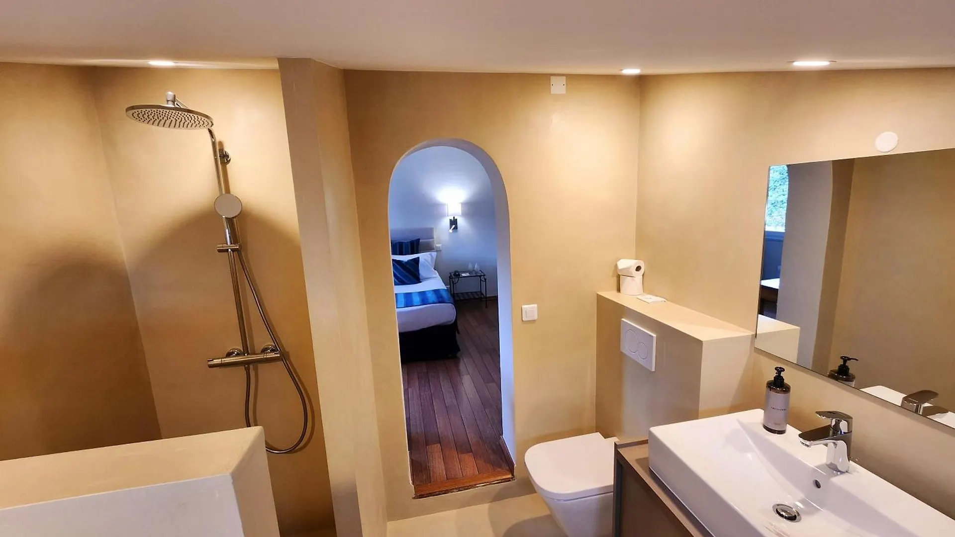 La Belle Aurore - Les Collectionneurs Sainte-Maxime Hotel